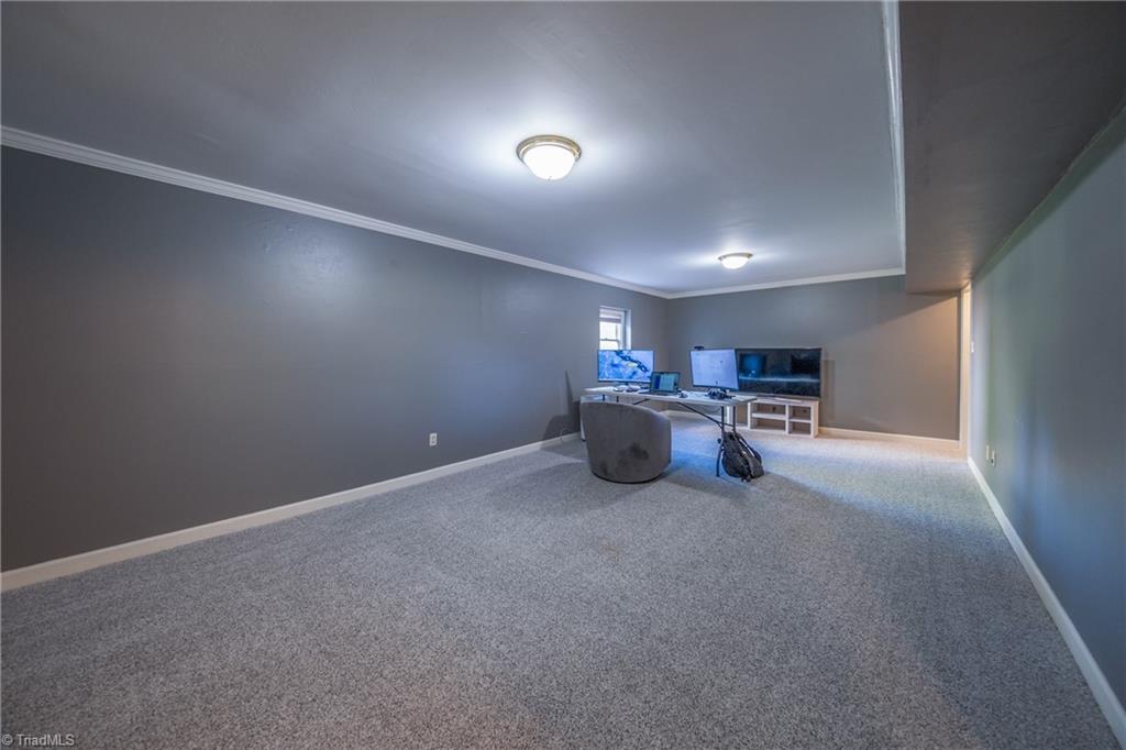 1930 Glenridge Drive