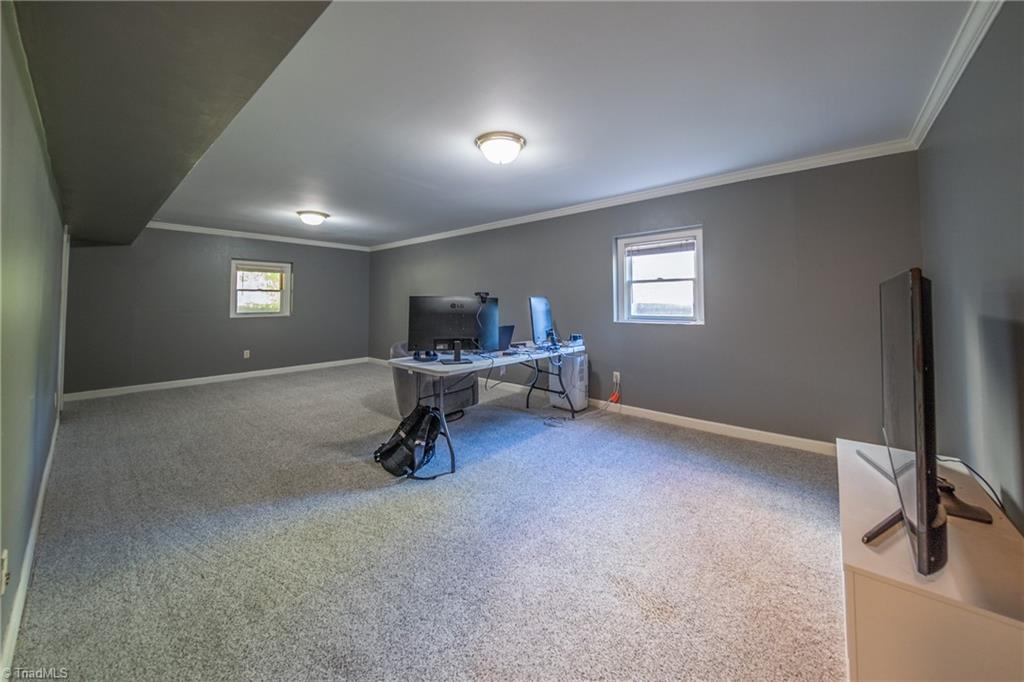 1930 Glenridge Drive