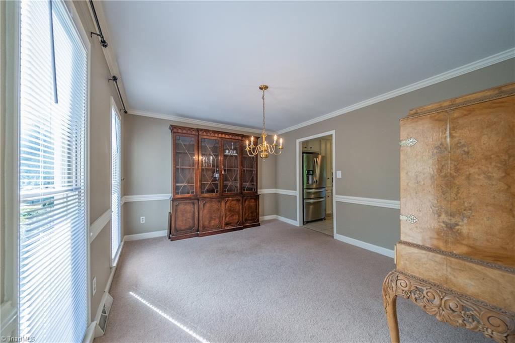 1930 Glenridge Drive