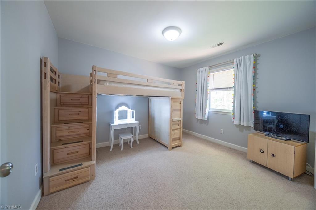 1930 Glenridge Drive