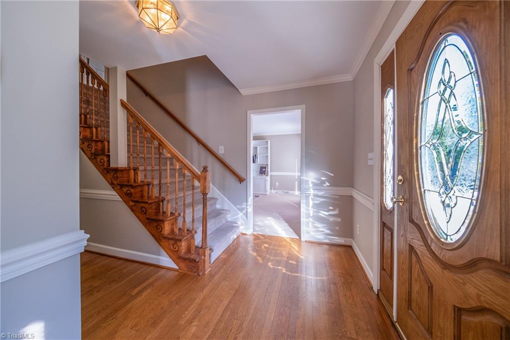 1930 Glenridge Drive