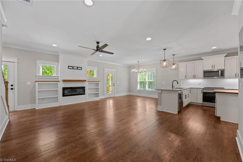 168 Hunters Glen Drive