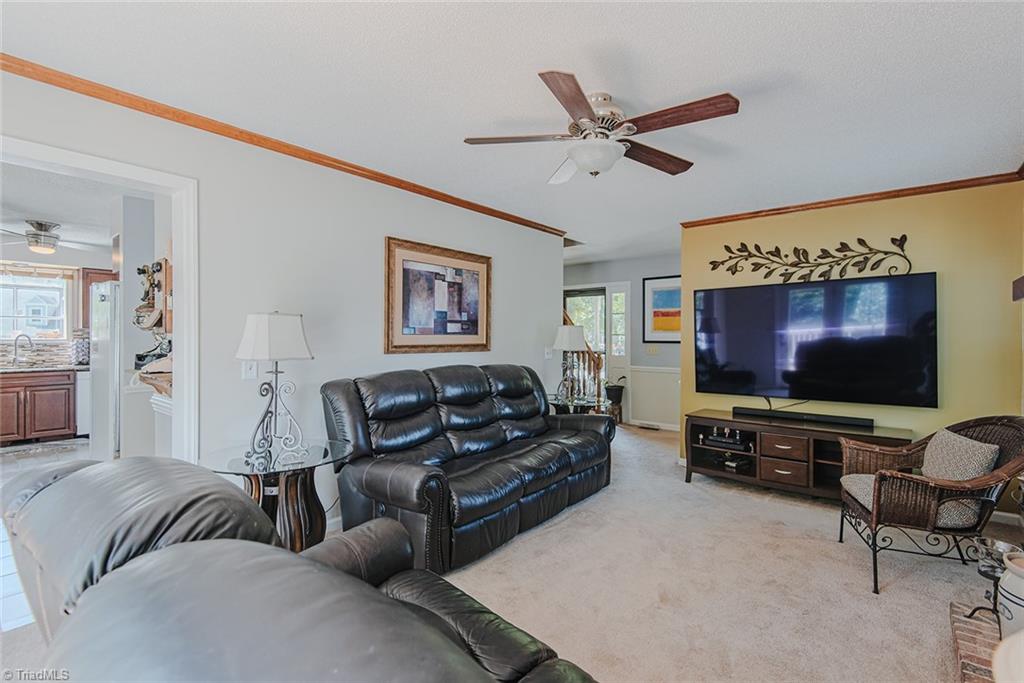 816 Cornwallis Drive