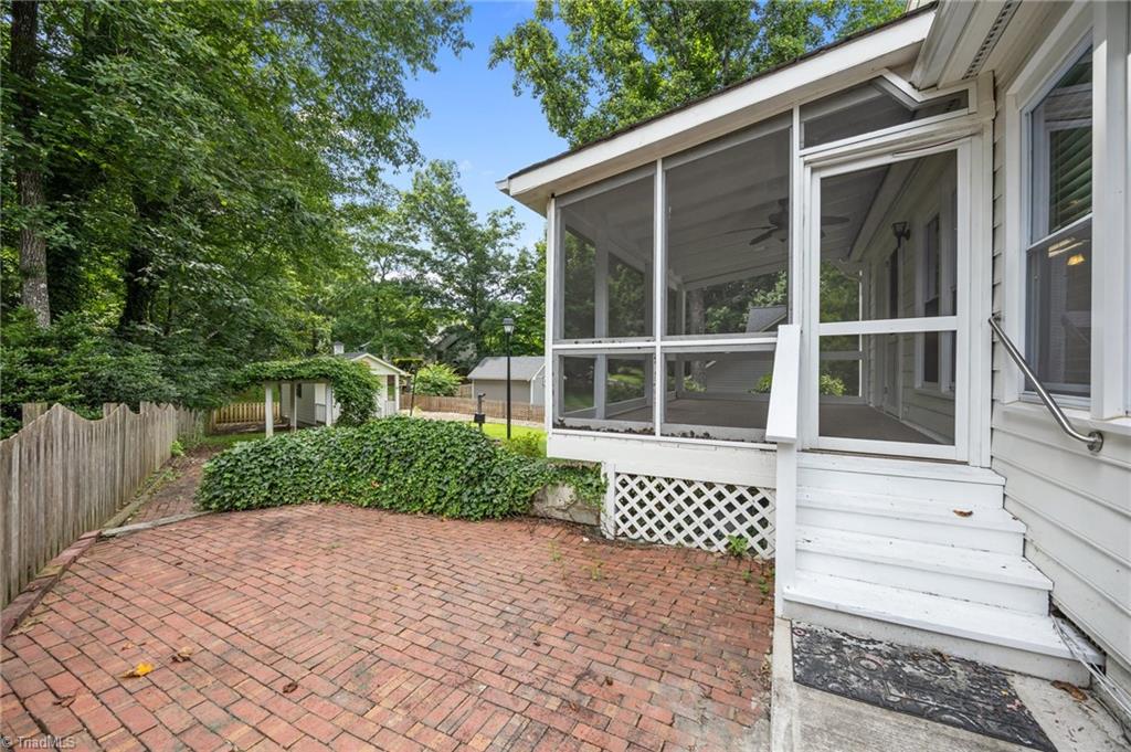 3401 Farm Lake Street