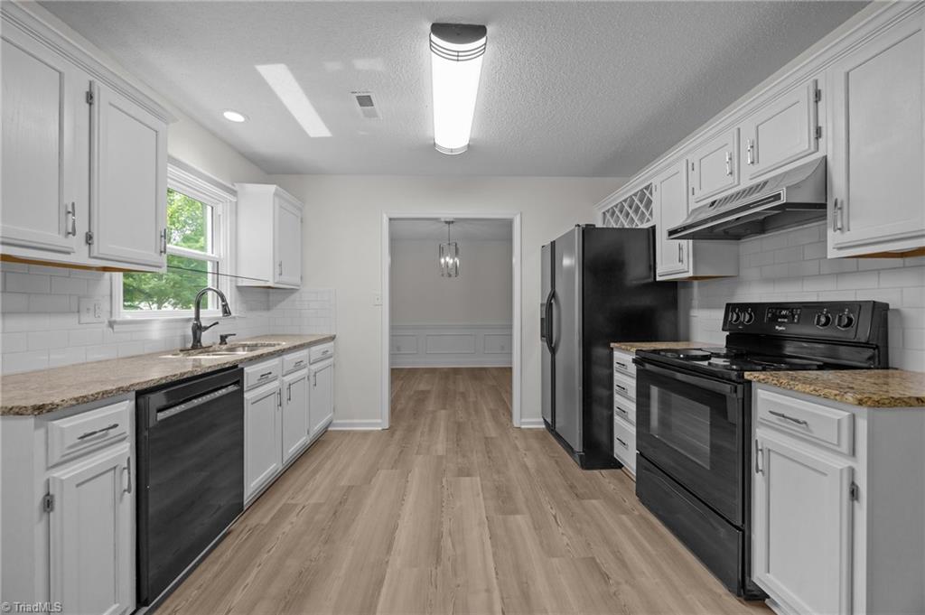 3401 Farm Lake Street