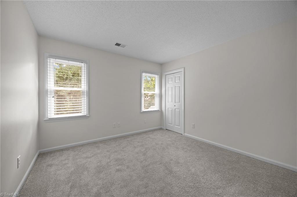 3401 Farm Lake Street