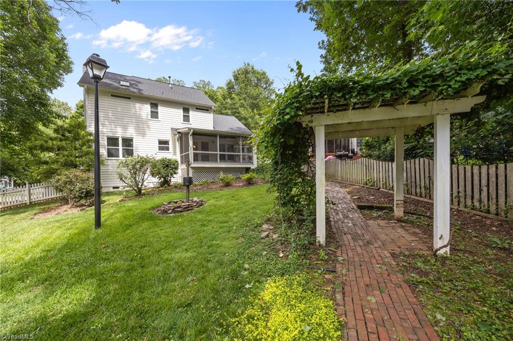 3401 Farm Lake Street