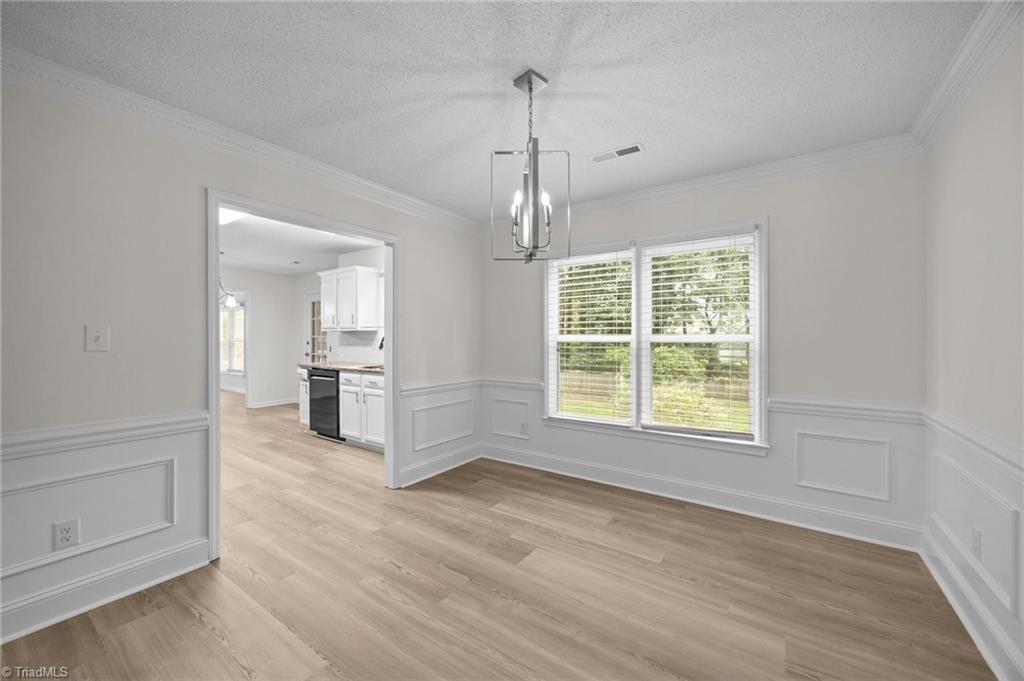 3401 Farm Lake Street