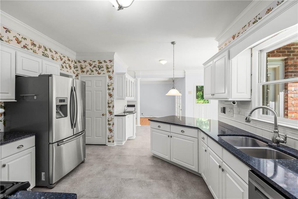 4305 Shaw Farm Circle