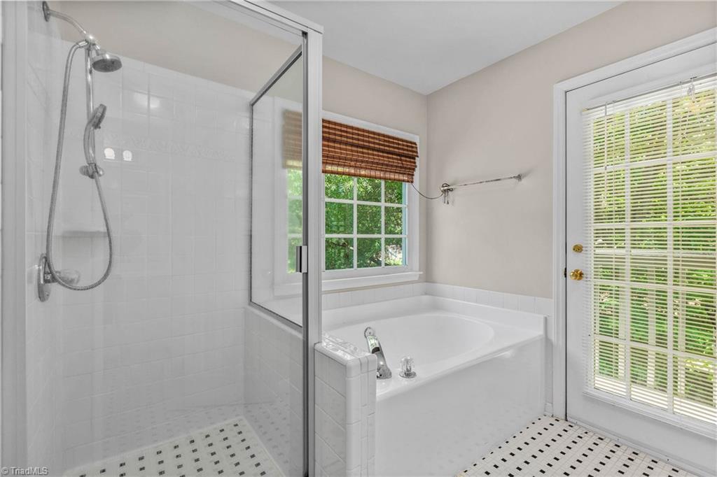 4305 Shaw Farm Circle