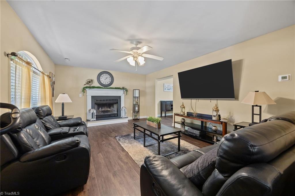 6156 Brinkley Park Drive