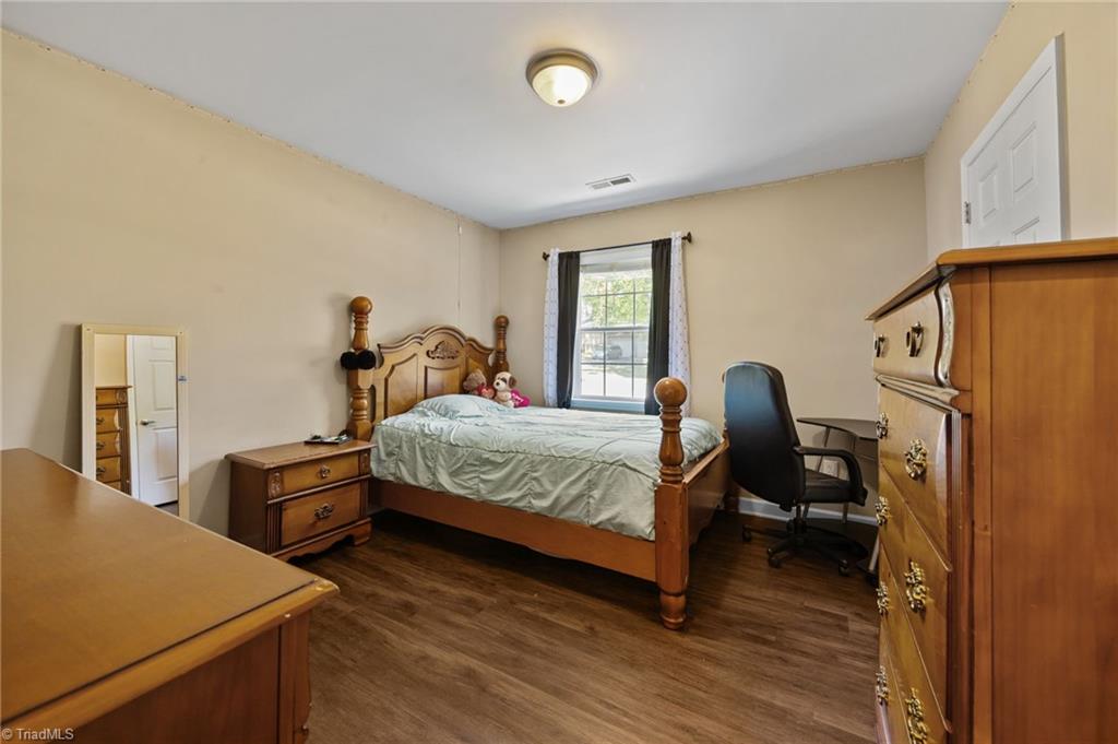 6156 Brinkley Park Drive