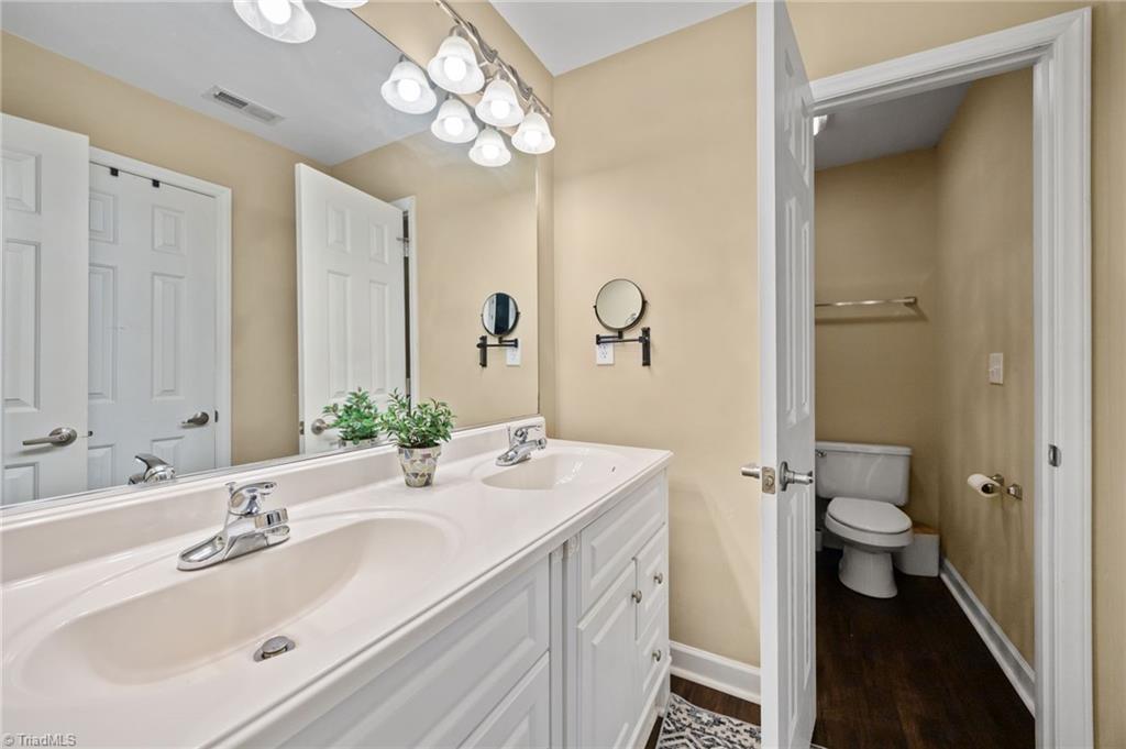 6156 Brinkley Park Drive