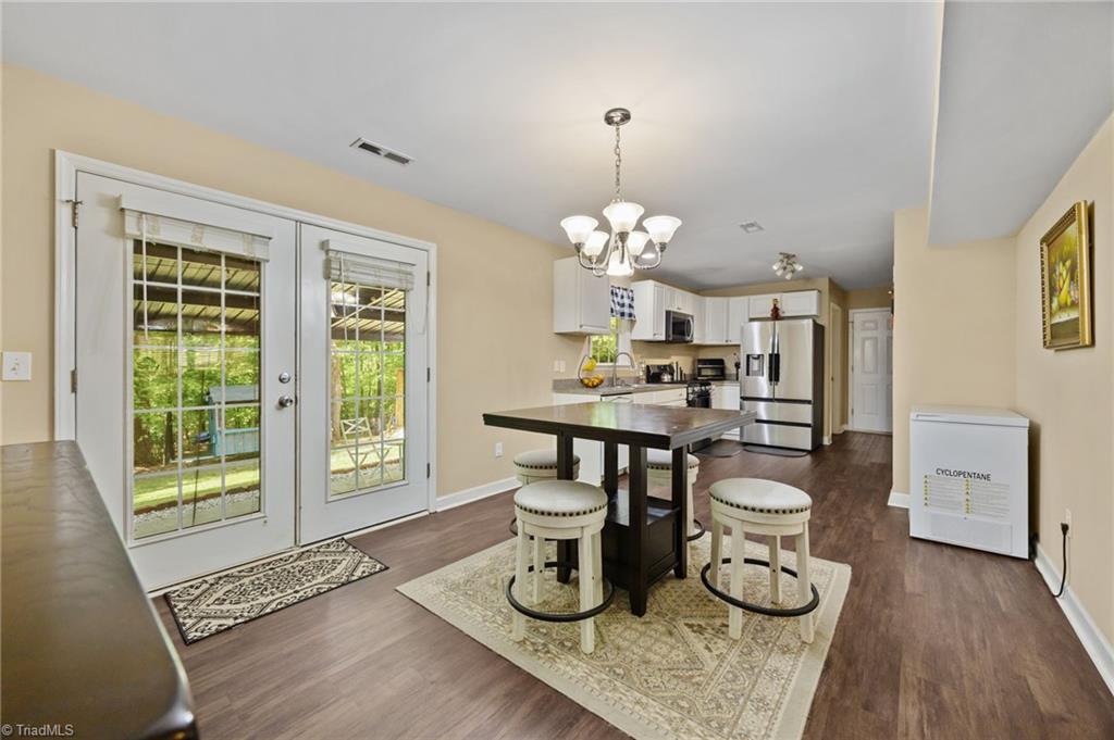 6156 Brinkley Park Drive