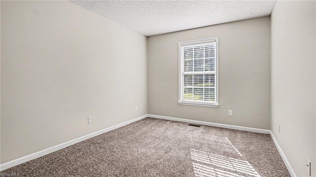 3813 Spring Branch Drive, Winston-Salem
