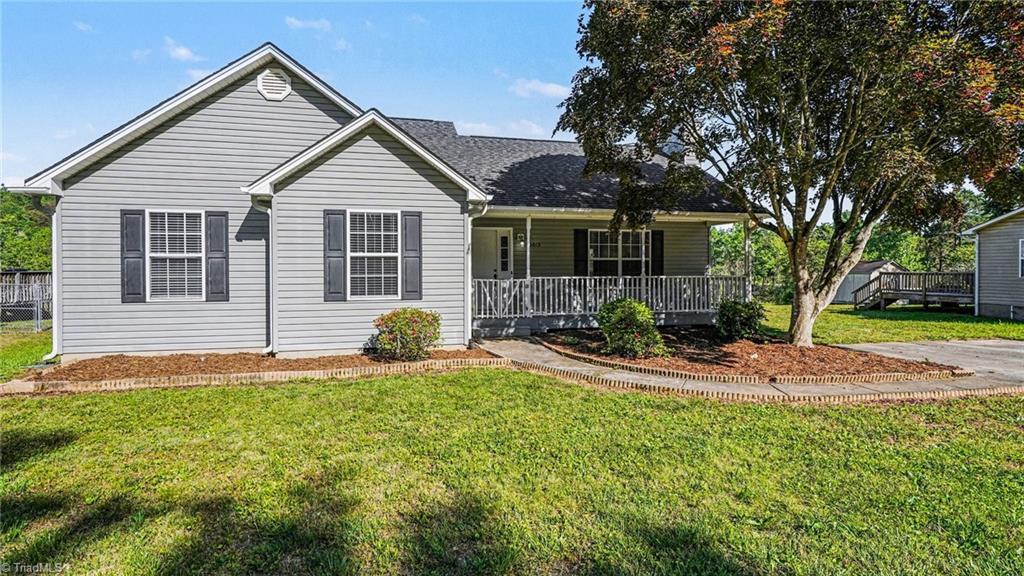 3813 Spring Branch Drive, Winston-Salem
