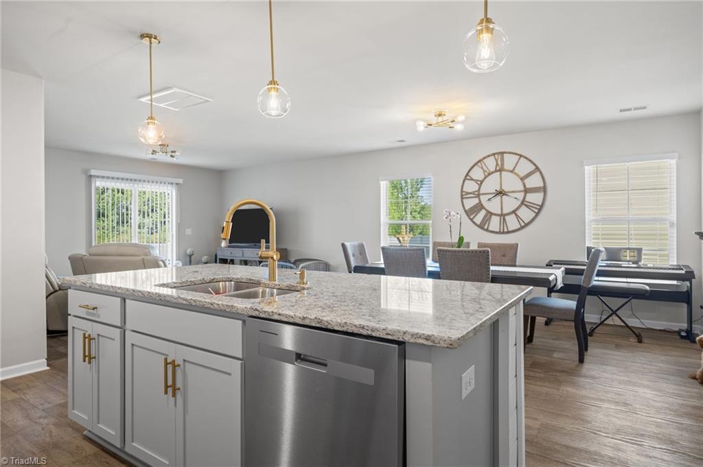 4574 Heatherly Road, Winston-Salem