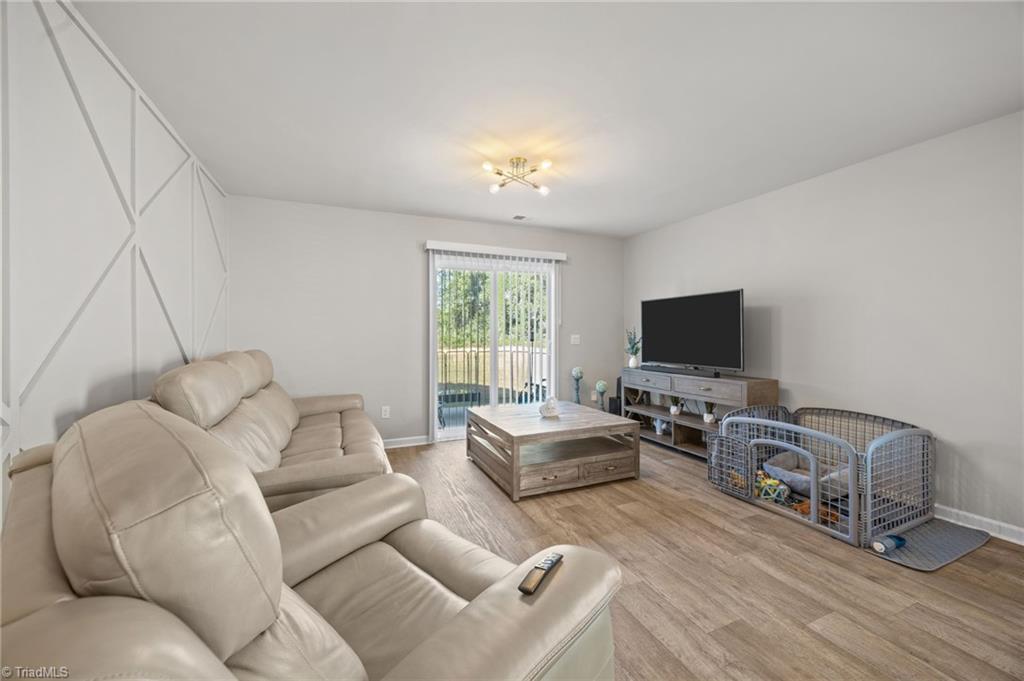 4574 Heatherly Road, Winston-Salem