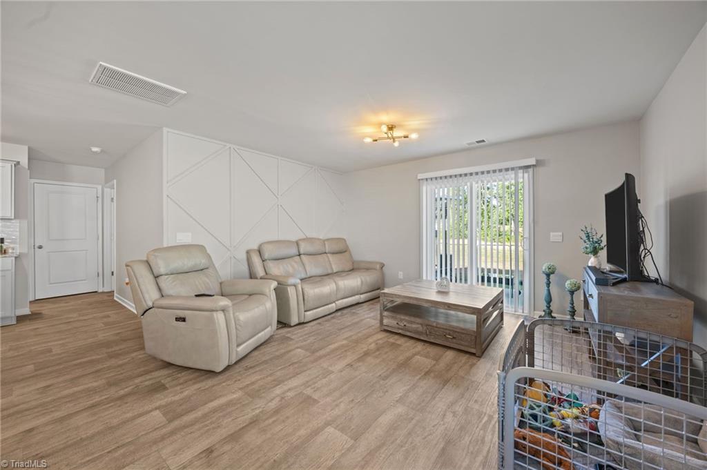 4574 Heatherly Road, Winston-Salem