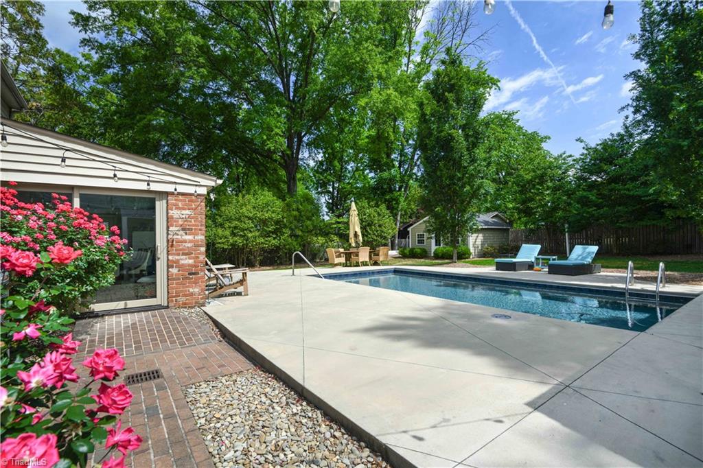 2320 Danbury Road