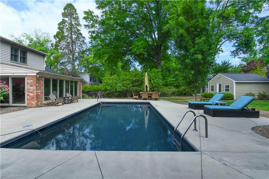 2320 Danbury Road