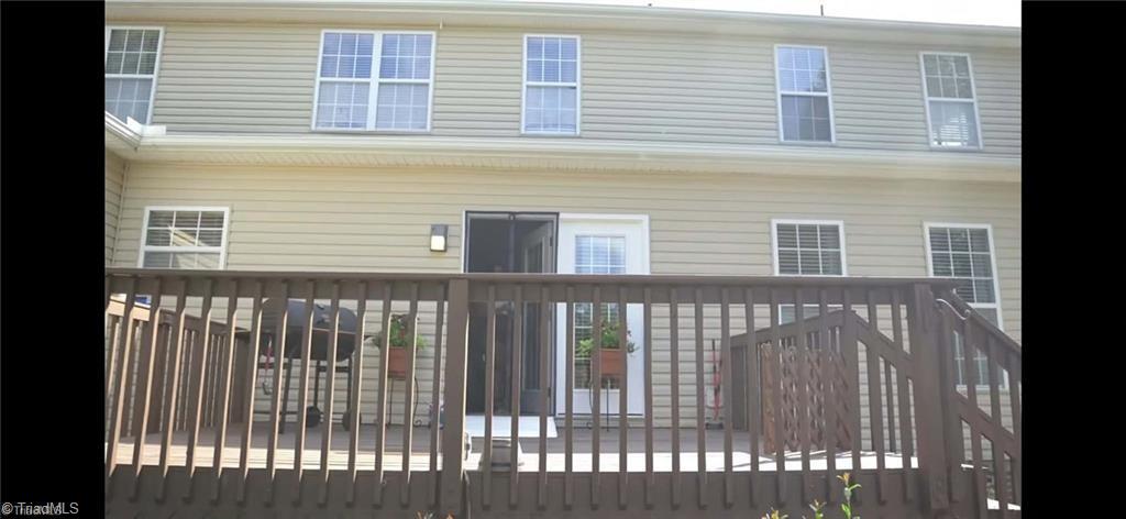 2202 Mclaughlin Drive