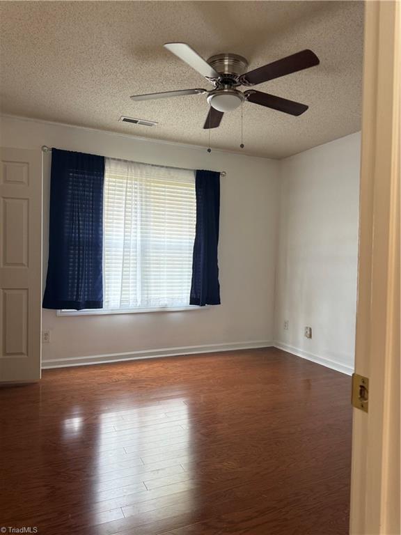 2202 Mclaughlin Drive