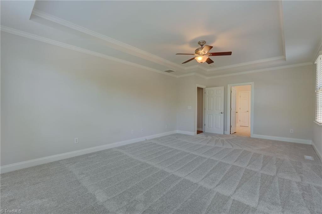 1827 Crossroads Drive