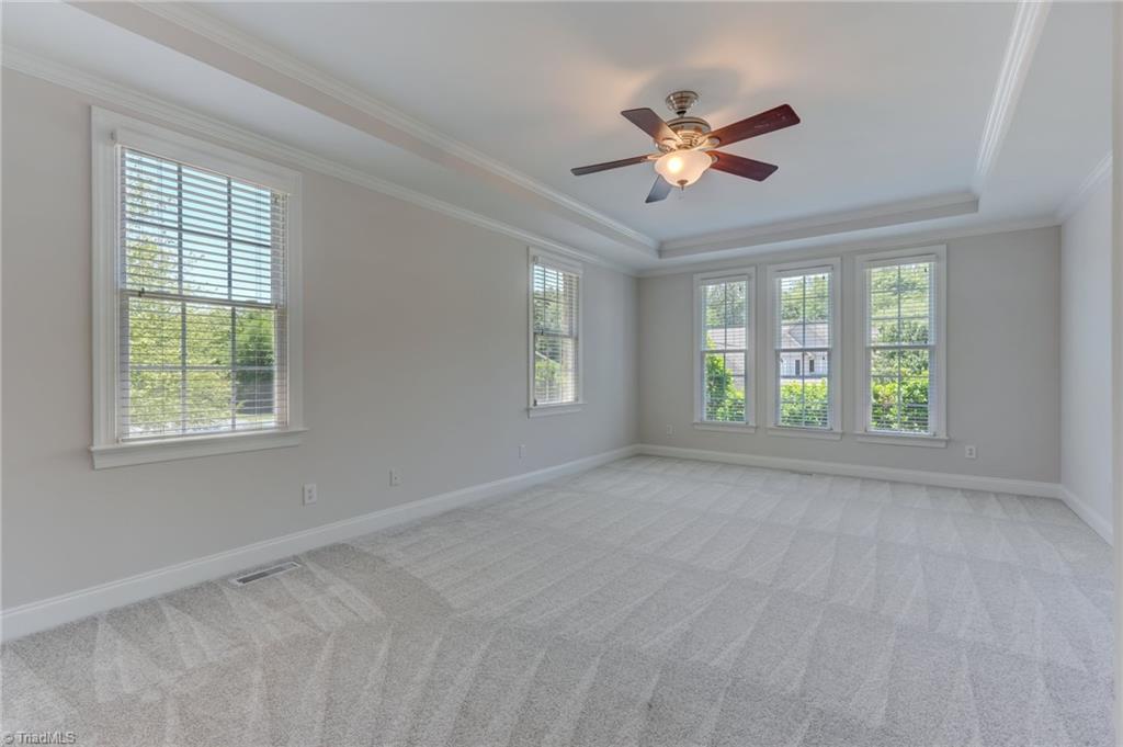 1827 Crossroads Drive