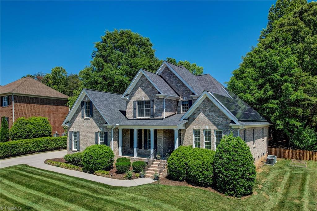 1827 Crossroads Drive