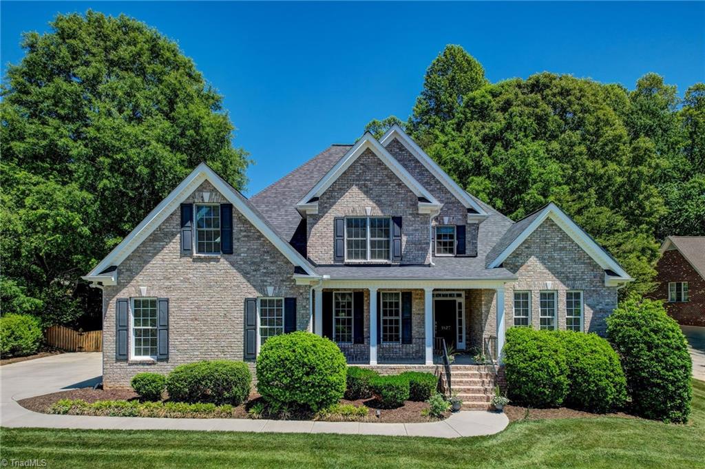 1827 Crossroads Drive