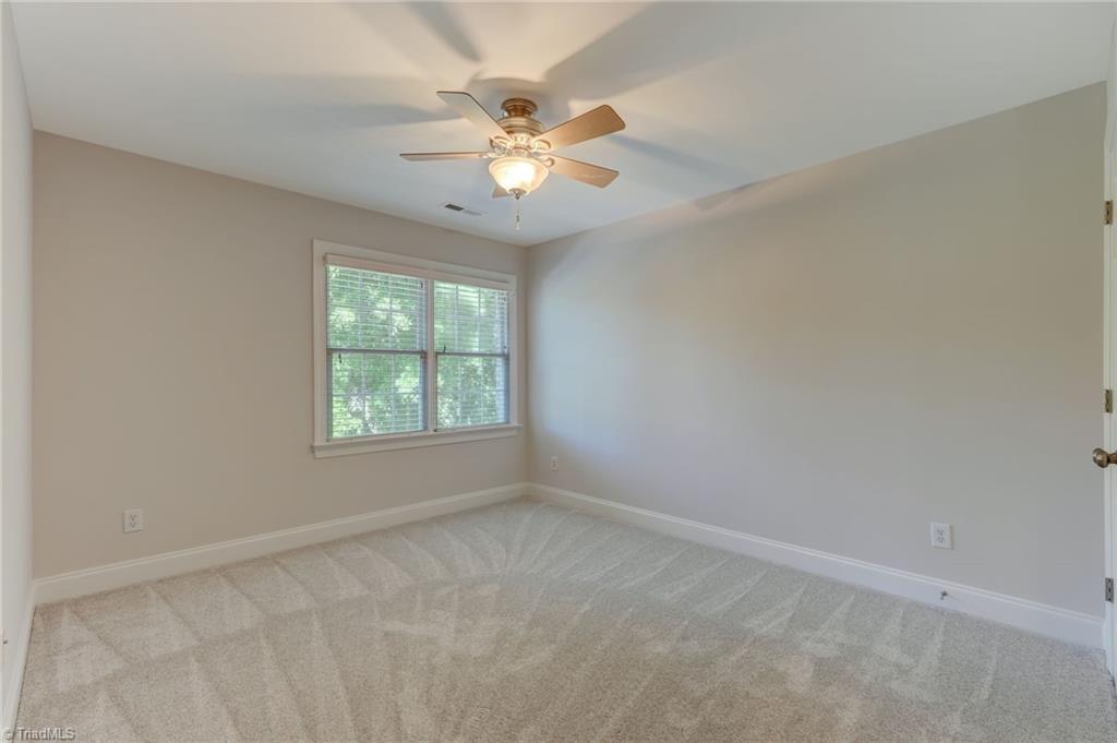 1827 Crossroads Drive