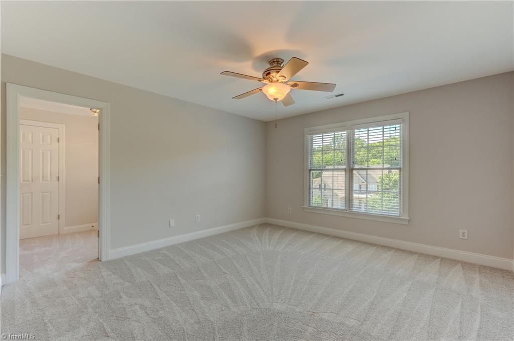 1827 Crossroads Drive