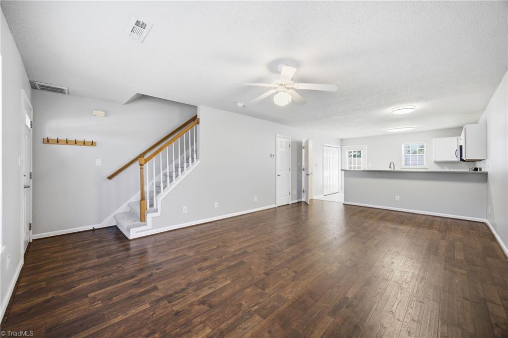 302 Carrington Lane