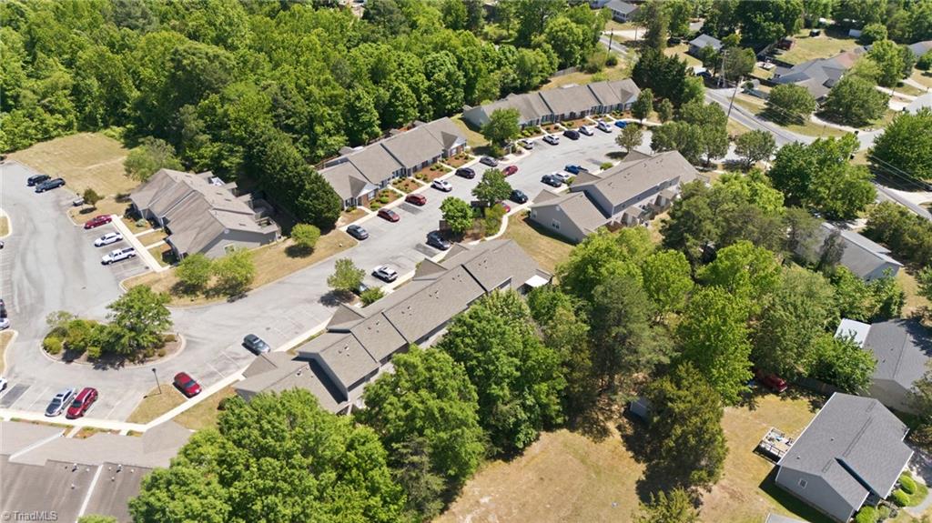 302 Carrington Lane