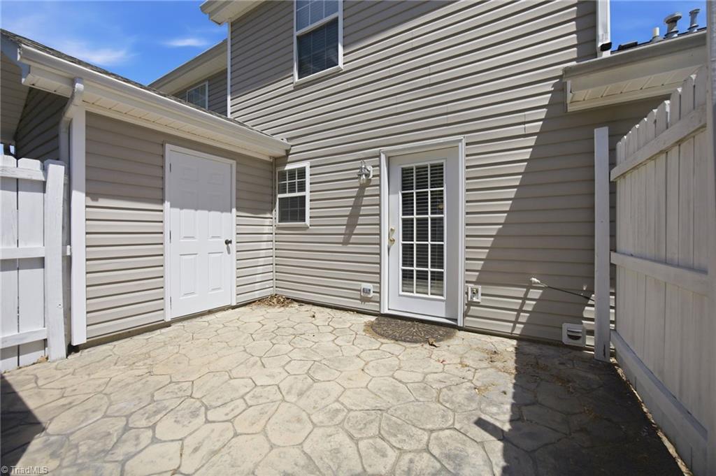 302 Carrington Lane