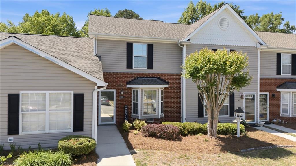 302 Carrington Lane