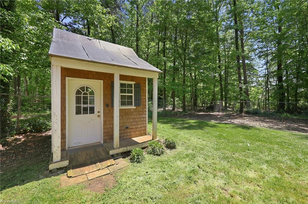 2085 Huntington Woods Drive