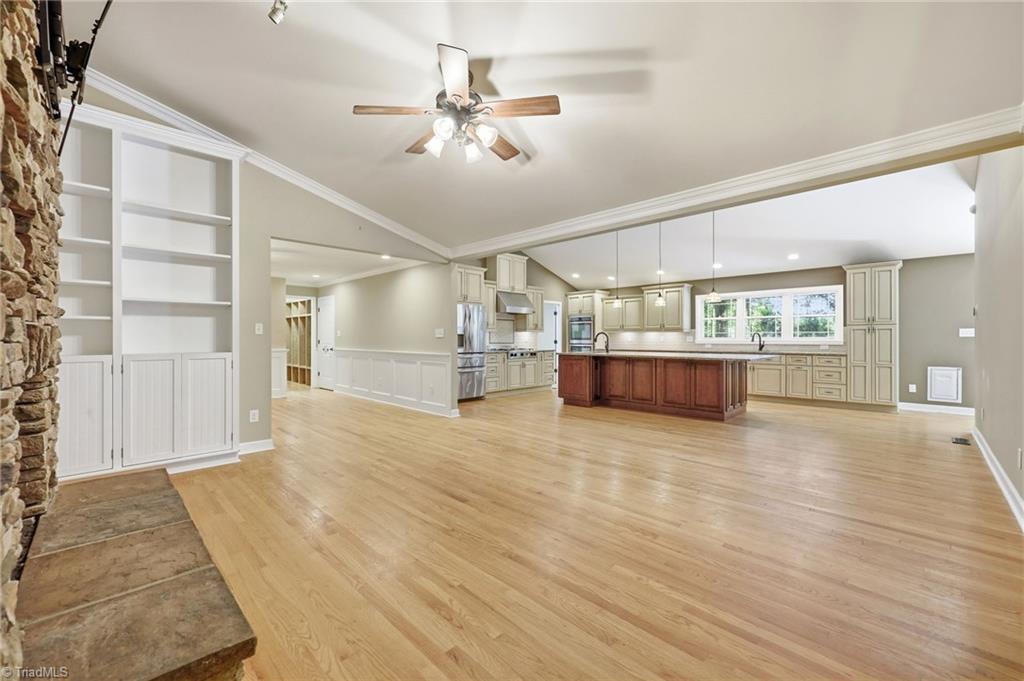 2085 Huntington Woods Drive