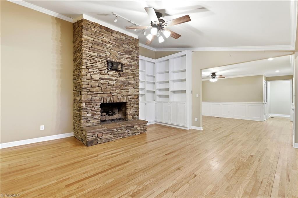 2085 Huntington Woods Drive