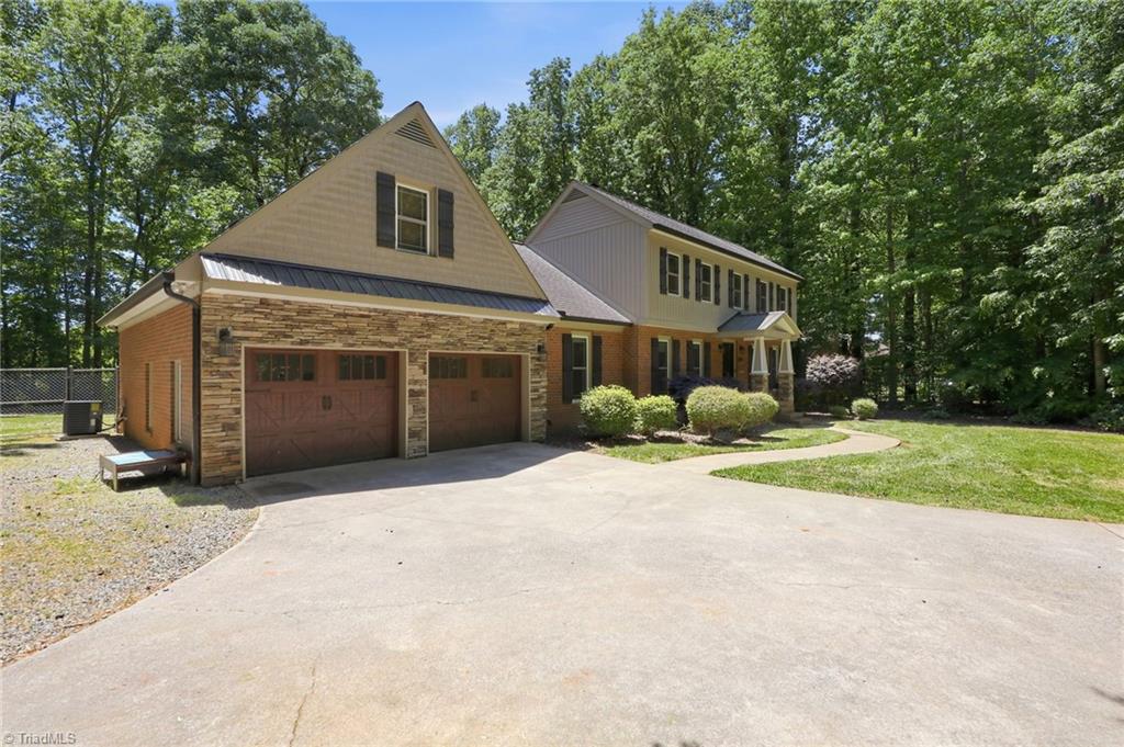 2085 Huntington Woods Drive