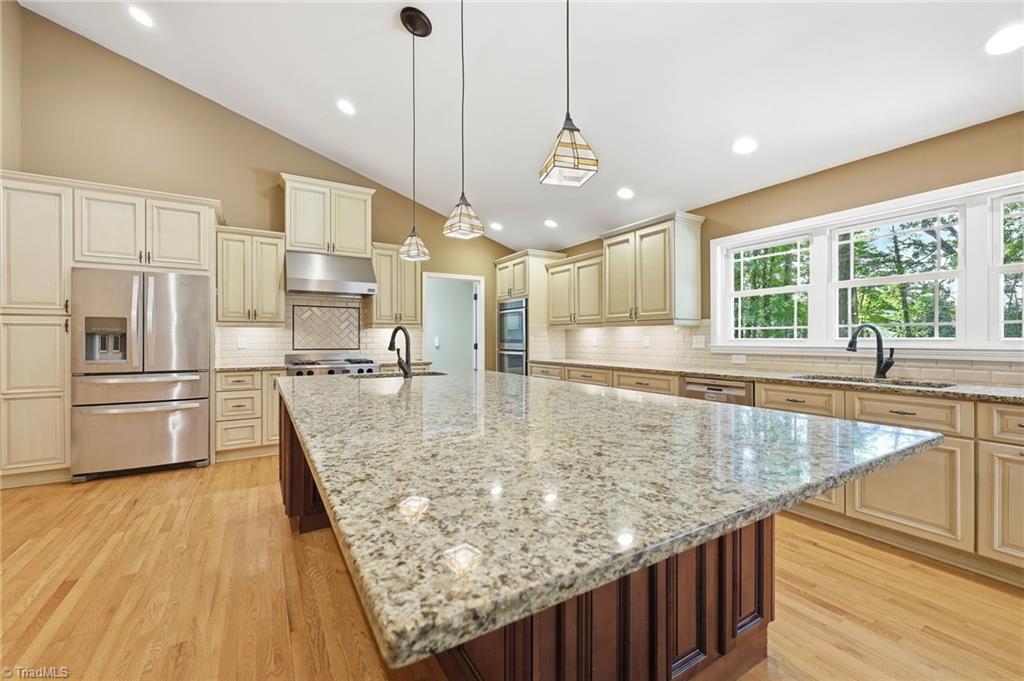 2085 Huntington Woods Drive
