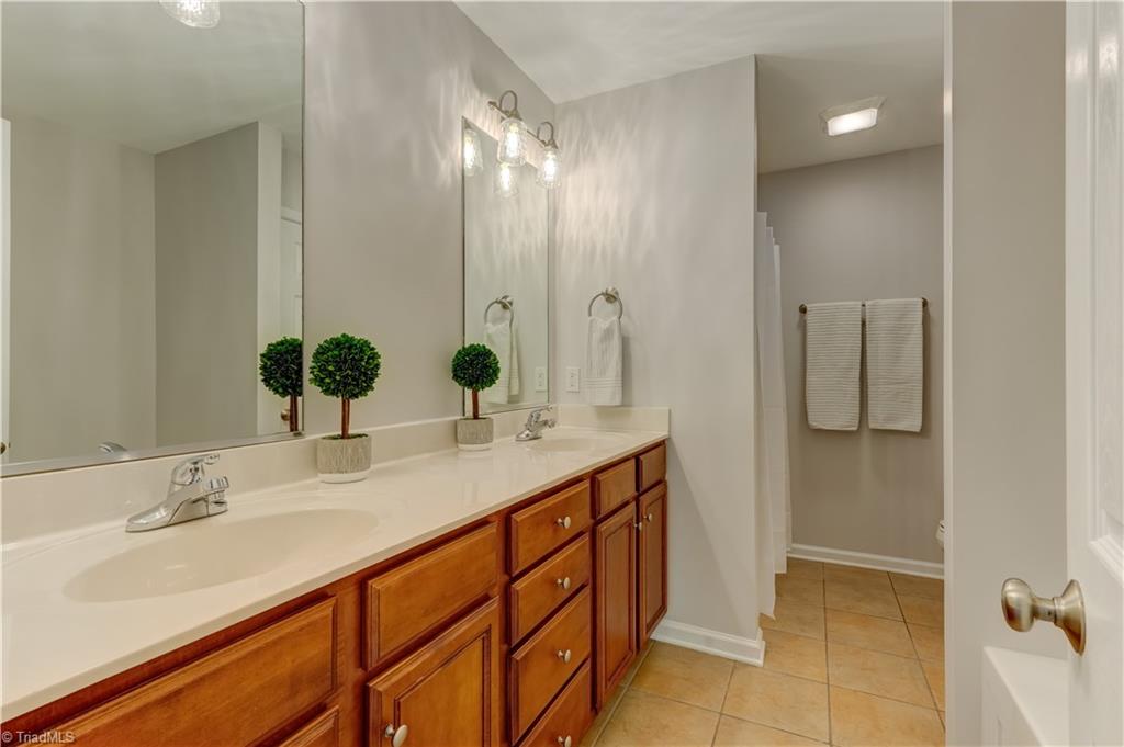 2465 Featherstone Court
