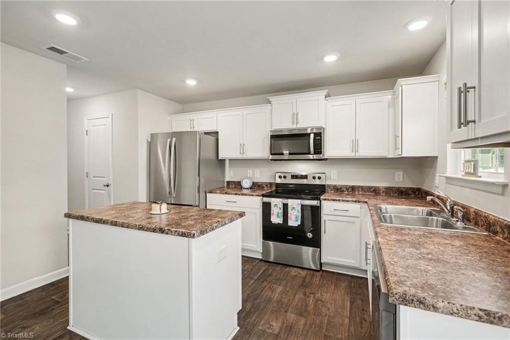 5105 Black Forest Drive