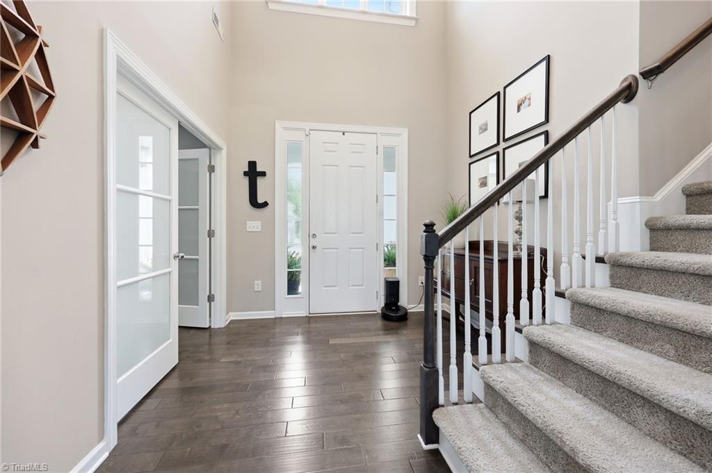 806 Blue Moon Court