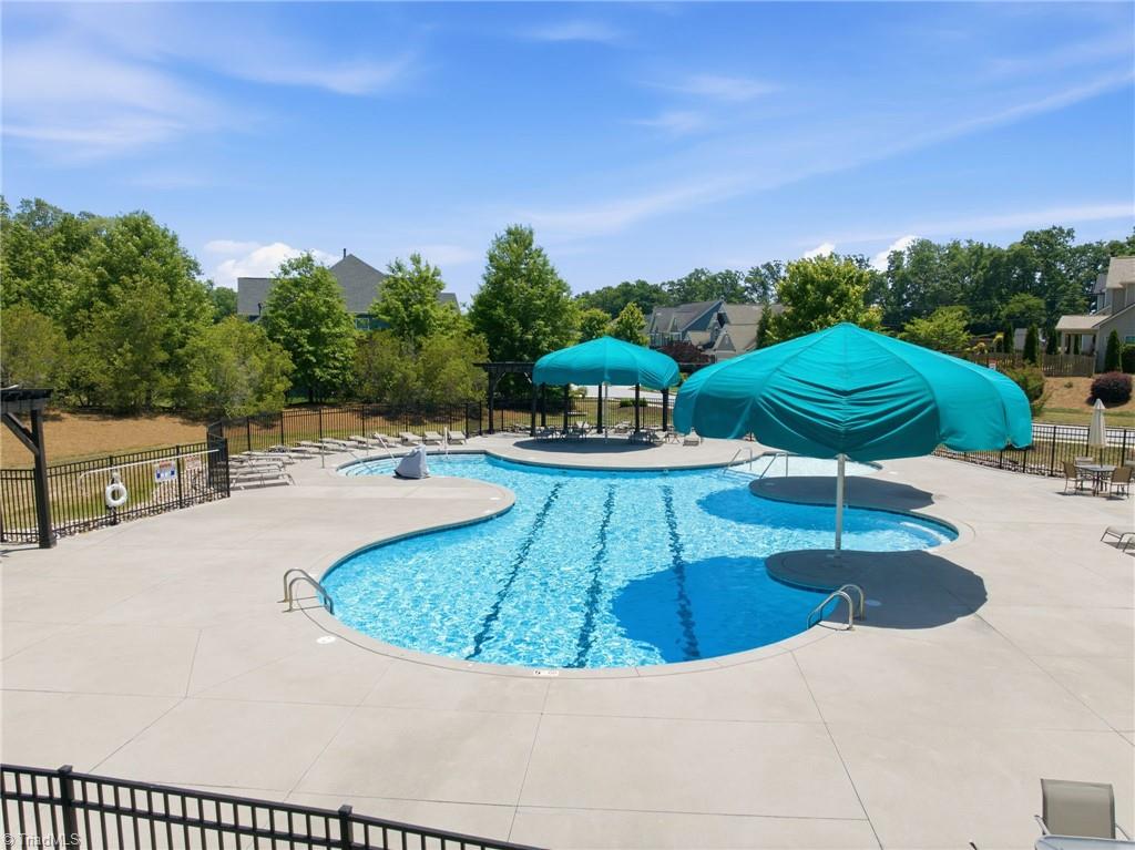 806 Blue Moon Court