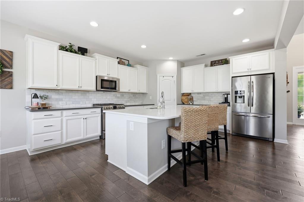 806 Blue Moon Court