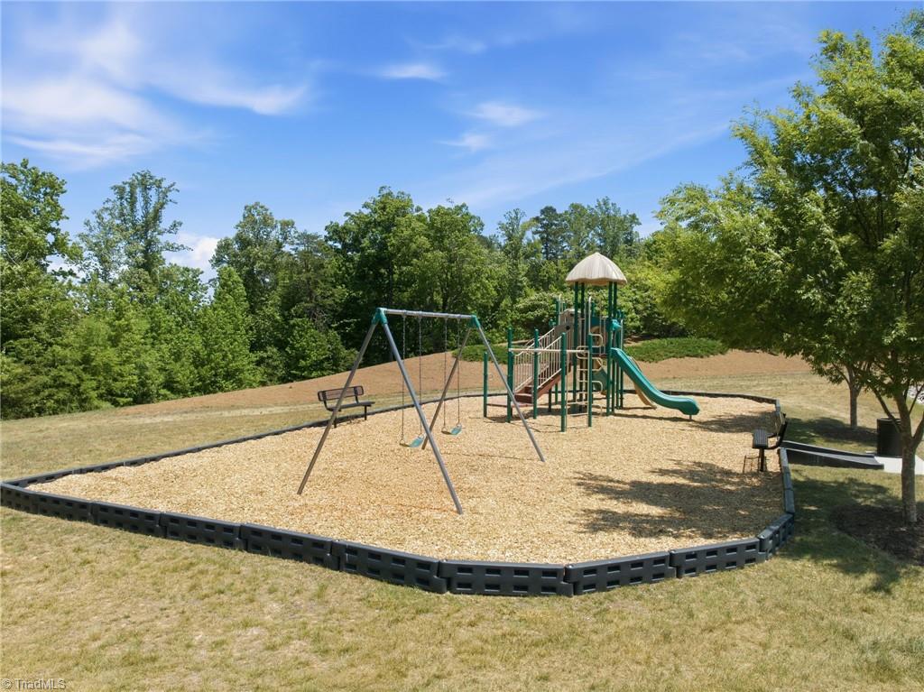 806 Blue Moon Court
