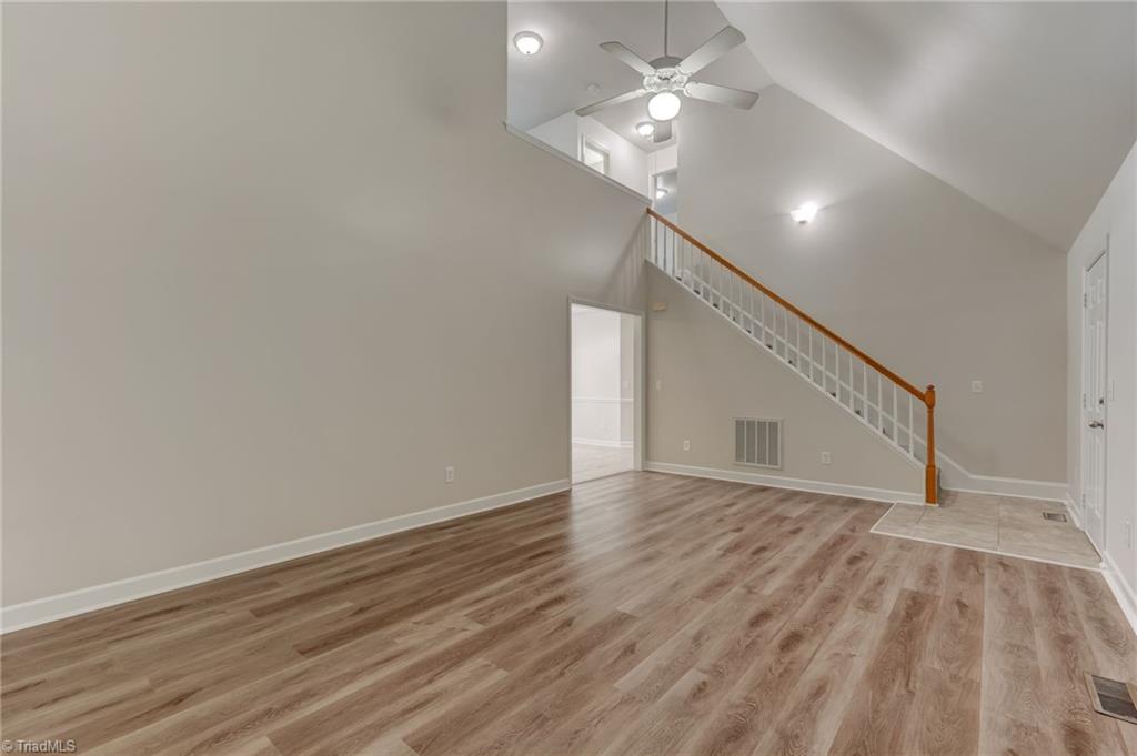 1608 Bridgeport Terrace