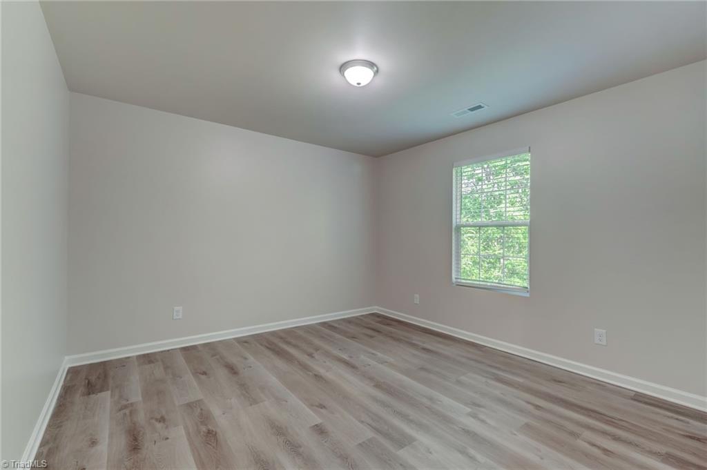 1048 Megan Cross Lane